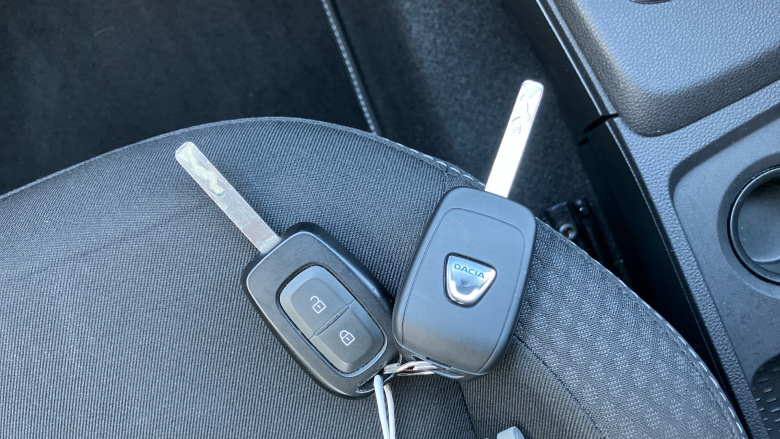 Dacia Duster 1.3 TCe 150 Comfort 5dr EDC Petrol Estate